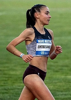 Clara Entresangle